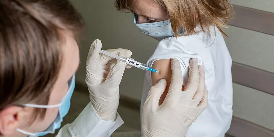 В Алтайский край поступила первая партия детской вакцины от коронавируса (обновлено)