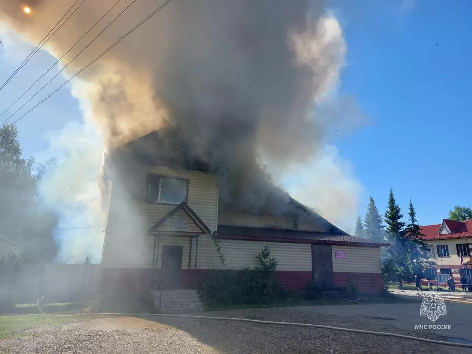 Кочегара судят за пожар в здании следкома на Алтае из-за непотушенной сигареты