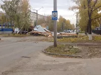 Алтайские муниципалитеты серьезно пострадали от штормового ветра - есть жертвы