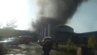 На бийском заводе спецтехники «Сибприбормаш» произошел крупный пожар
