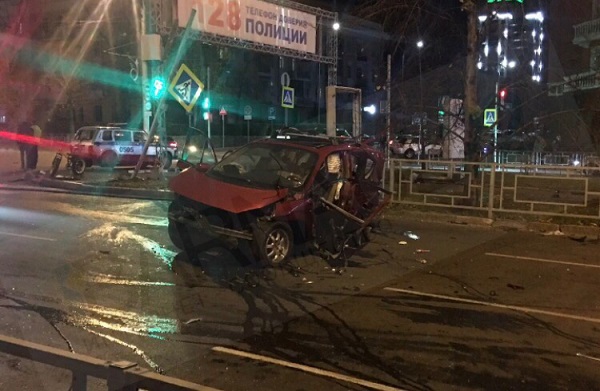 В Барнауле мать двое детей погибли аварии пьяным водителем BMW
