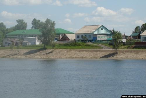13 млн рублей из федерального бюджета будет потрачено на
облагораживание озера возле музея Германа Титова в Полковниково.