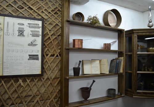 В реконструированном здании первой алтайской аптеки в Барнауле открылся музей &quot;Горная аптека&quot;. Фото.