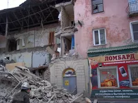 Двое барнаульцев погибли под завалами дома на улице Эмилии Алексеевой