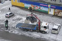 В Барнауле во время эстафеты Олимпийского огня с улиц эвакуировали 18 автомобилей
