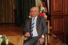 В Республике Алтай экс-председатель правительства Владимир Петров заявился как кандидат в главы региона