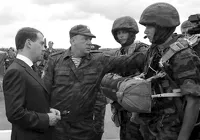 Владимир Шаманов на Раевском полигоне Воздушно-десантных войск