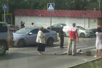 Land Cruiser сбил беременную женщину на пешеходном переходе в Барнауле