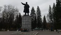 Памятник Ленину в центре Горно-Алтайска вытеснят «пышным бюстом»?