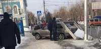 Барнаульские автомобилисты второй раз за месяц снесли стенд в «старом городе»