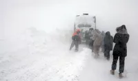 Почти 300 жителей Алтайского края удалось спасти на трассах в метель
