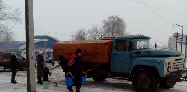 В Алтайском крае целый город остался воды тепла ходе планового ремонта сетей