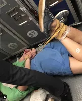 Пассажиры скрутили скотчем дебошира Алтайского края самолете пути Бангкока