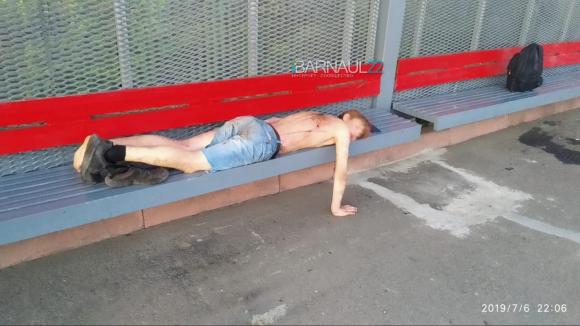 Алтайский подросток чудом выжил после мощного удара током железнодорожной станции