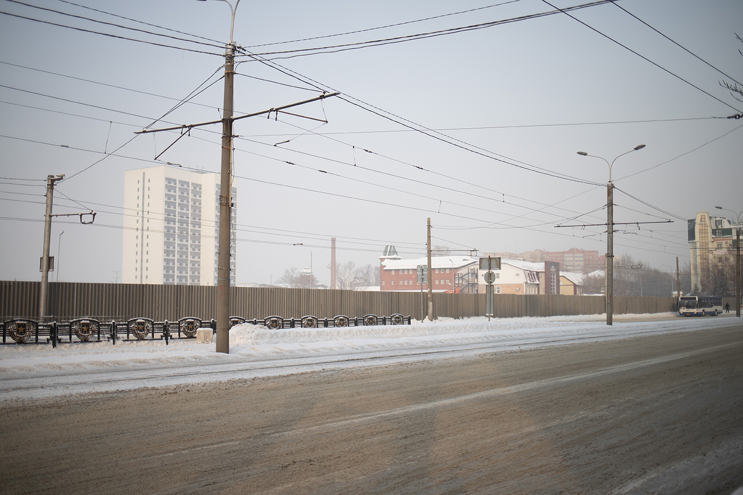 Площадь Победы Барнауле начали освобождать торговых павильонов
