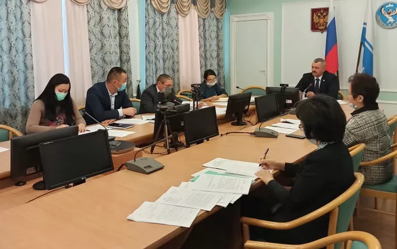 Депутаты приобщились к сакральному: на Алтае вновь подняли тему охраны священных для населения мест