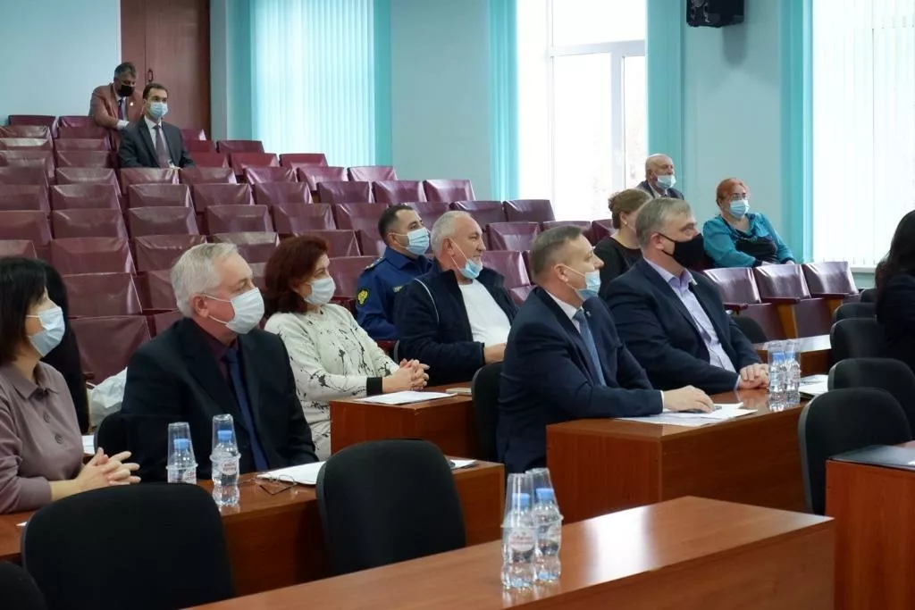 Рубцовский горсовет на год останется без постоянного спикера по решению депутатов