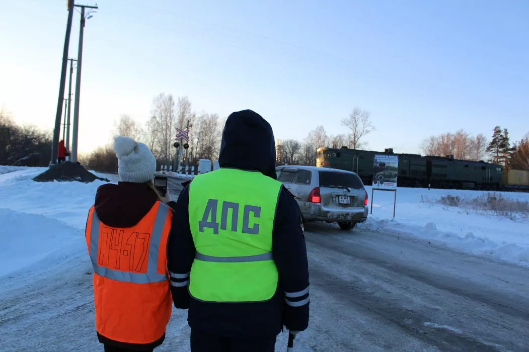 Барнаульские госавтоинспекторы взялись за железнодорожные переезды после трагедии в Тальменском районе