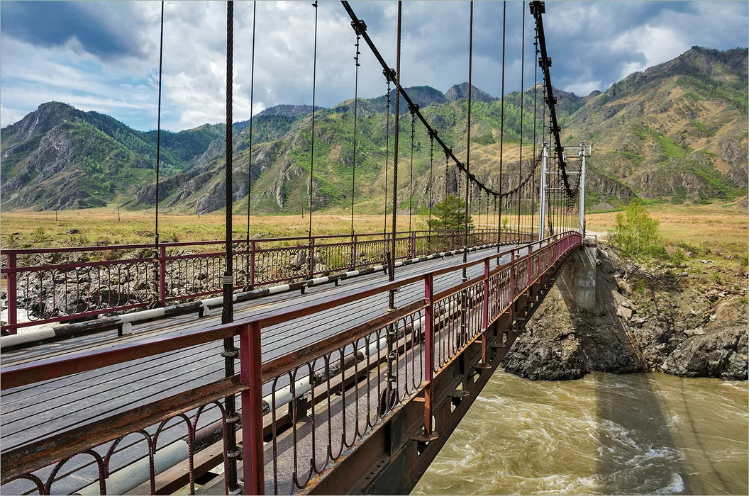 Власти открыли проезд по частному мосту в Республике Алтай