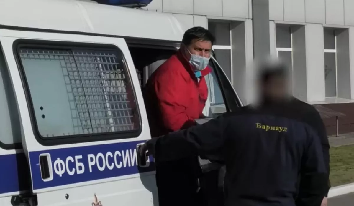 Счет пошел на дни: бывшему министру транспорта Алтайского края продлили домашний арест