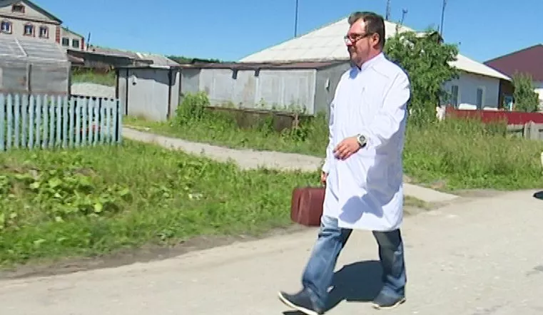 Алтайскому краю направят дополнительный федеральный транш на привлечение медиков в села