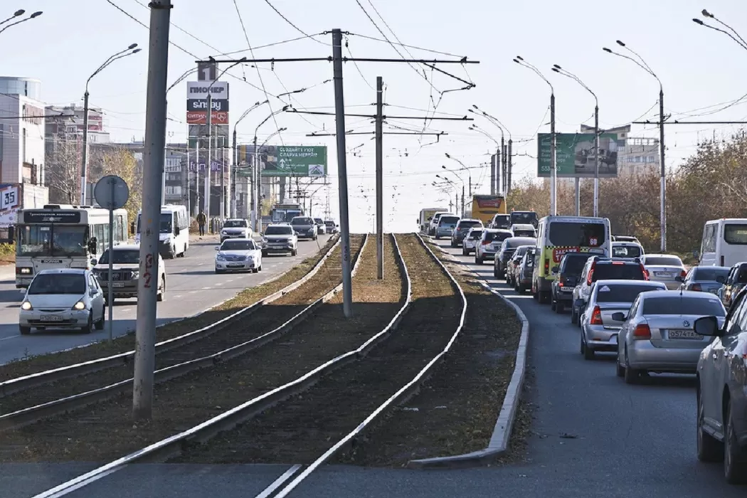Власти отложили вопрос строительства временных трамвайных колец в рамках ремонта моста в Барнауле