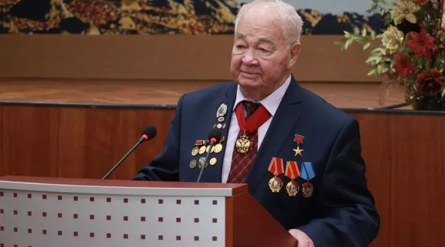 Алтайский ученый Геннадий Сакович стал первым лауреатом правительственной премии имени Петра Великого