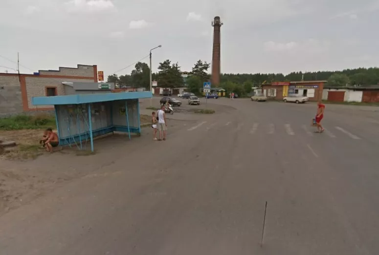 В Бийске после возмущения горожан вернули «отмененную» автобусную остановку