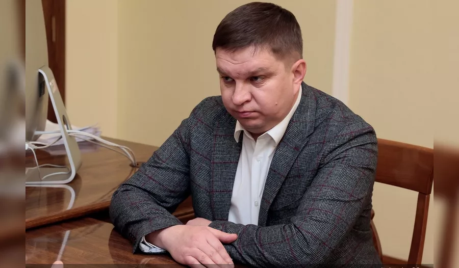«Я человек без понтов»: Антон Воронов рассказал о жизни в кресле министра транспорта Алтайского края