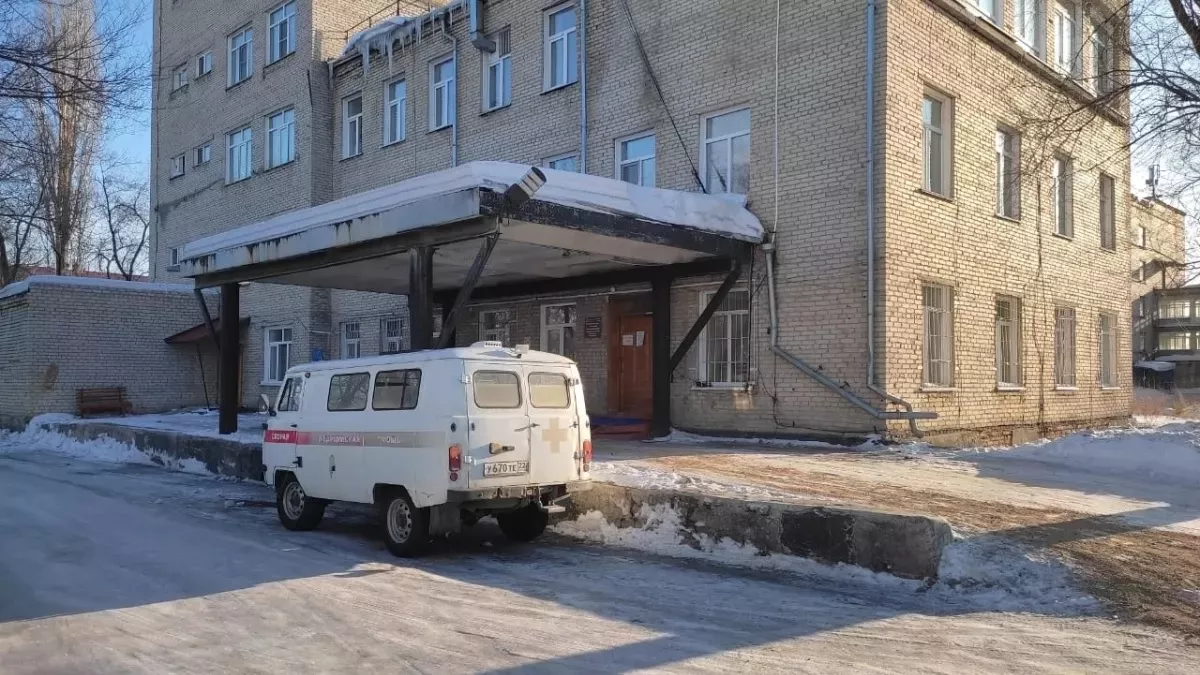 «Будем увольняться»: ответ краевого Минздрава о проблемах скорой помощи в Локтевском районе вызвал бурю негодования