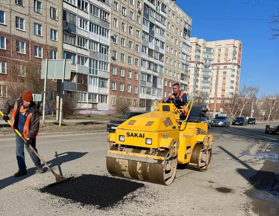 Подрядчиков привлекли к «исправительным» работам после прошлогоднего ремонта дорог в Барнауле