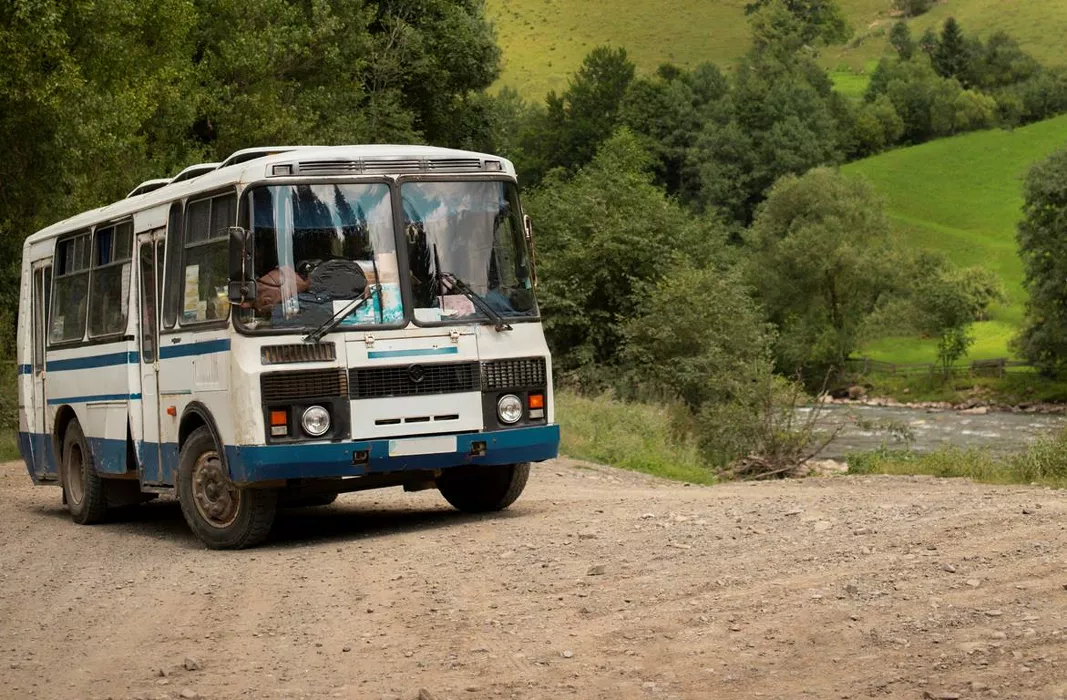 Жители алтайского села неожиданно остались без автобусного сообщения