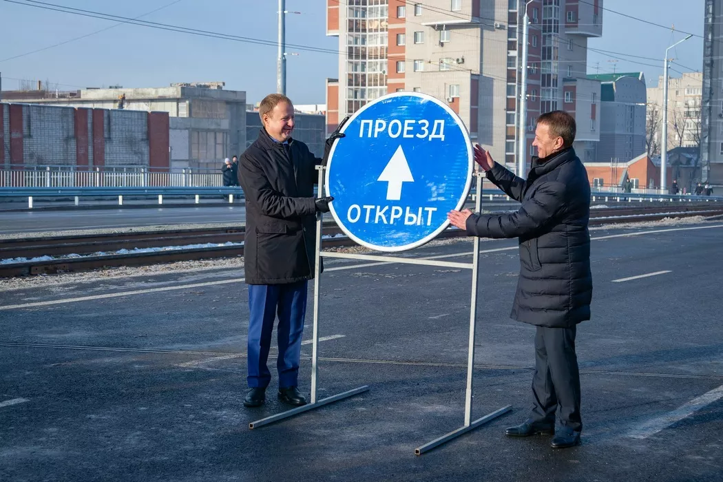 В Барнауле торжественно открыли движение по реконструированному мосту