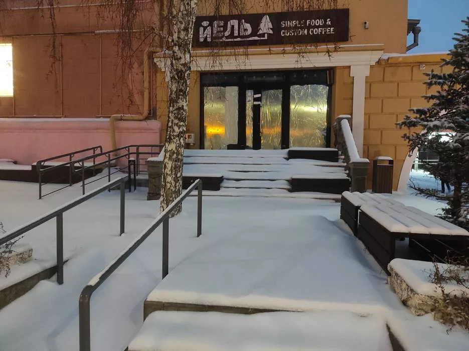 Отравившаяся в кофейне «Йель» жительница Барнаула вынуждена добиваться компенсации через суд