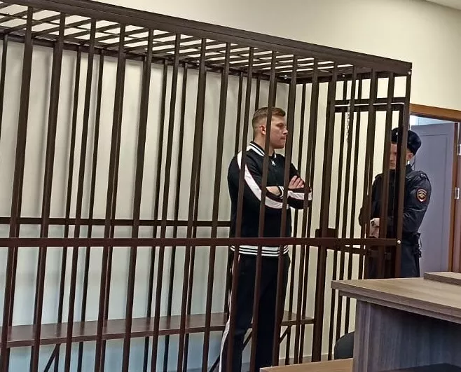Суд отправил под арест «дорожного» вице-мэра Барнаула по уголовному делу о взятках от перевозчика