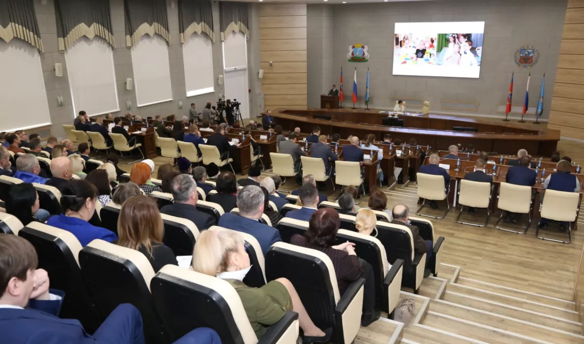 «Непростой, но весьма знаменательный»: мэр Барнаула отчитался перед городскими депутатами за год работы