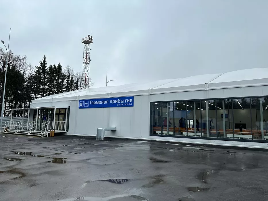 Временный зал прилета открыли в аэропорту Барнаула
