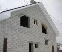 Как построить жилой дом из пеноблоков?