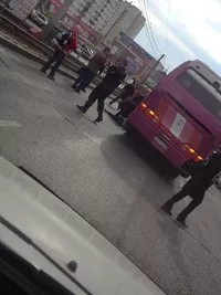 В Барнауле междугородний автобус сбил женщину на пешеходном переходе