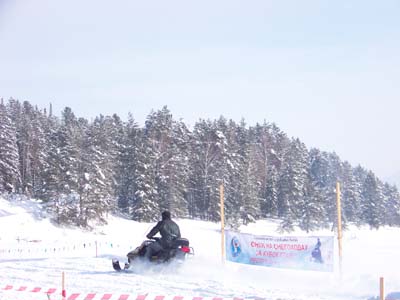 В Республике Алтай прошел VI Республиканский фестиваль
снегоходного туризма &quot;Телецкое снежное ралли&quot;. Фоторепортаж.
