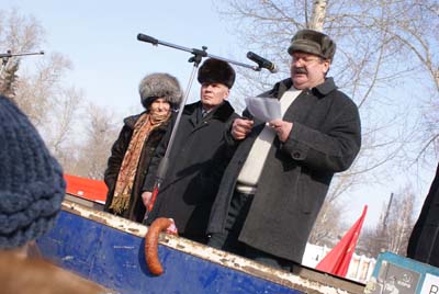&quot;Дождетесь хлебных бунтов!&quot;: в Барнауле прошел митинг против
роста цен и тарифов на услуги ЖКХ.