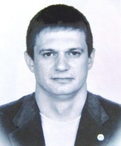 Организатор убийства президента
Ассоциации игорного бизнеса Сибири Игоря Шулякова,
застреленного более 10 лет назад  в Республике Алтай,
объявлен в международный розыск.