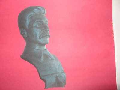 Инициаторы установки памятника Сталину в Барнауле в ответ на
очередной отказ угрожают осквернением памятника жертвам
политических репрессий и &quot;жесткими действиями&quot;.