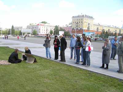 В Барнауле началась бессрочная голодовка помощника депутата
Госдумы Даниила Полторацкого, требующего общественного контроля
над деятельностью центров по борьбе с экстремизмом.