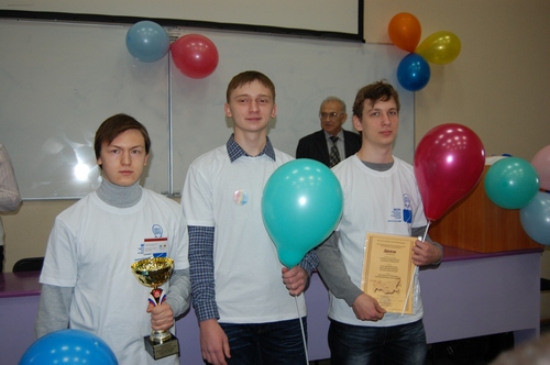 Команда Алтайского техуниверситета победила в полуфинале
международного чемпионата  по программированию.