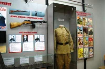 Музей имени Алексея Скурлатова, ставшего прототипом памятника
советскому солдату-освободителю в Болгарии, открылся в школе в
алтайском селе Налобиха.