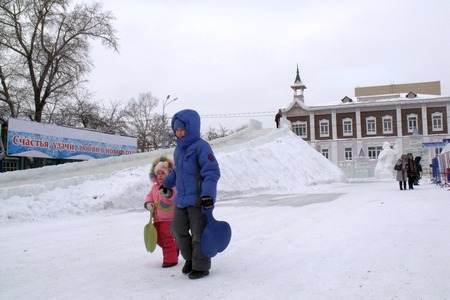 Главная елка Барнаула на следующий Новый год останется на площади Свободы.