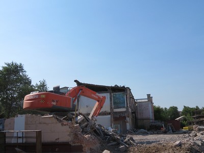Разрушенное в ходе реконструкции здание художественного музея Алтайского края обещают восстановить к 2015 году