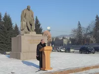 «Вандалы-веганы» осквернили памятник Чорос-Гуркину в Горно-Алтайске накануне его дня рождения