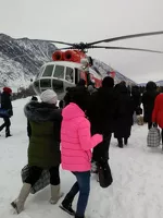Жителей двух алтайских сел вертолетом эвакуируют на «материк» из-за схода снежной лавины